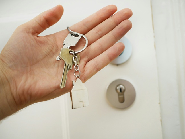 Beneficios de Invertir en Bienes Inmobiliarios: ¿Por Qué es una Opción Rentable?