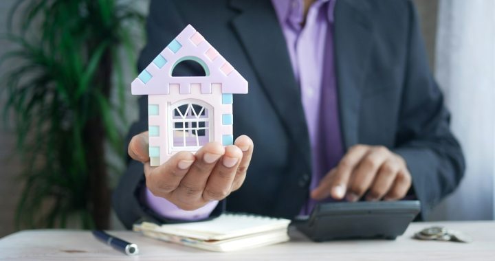 Beneficios de Invertir en Bienes Inmobiliarios: ¿Por Qué es una Opción Rentable?
